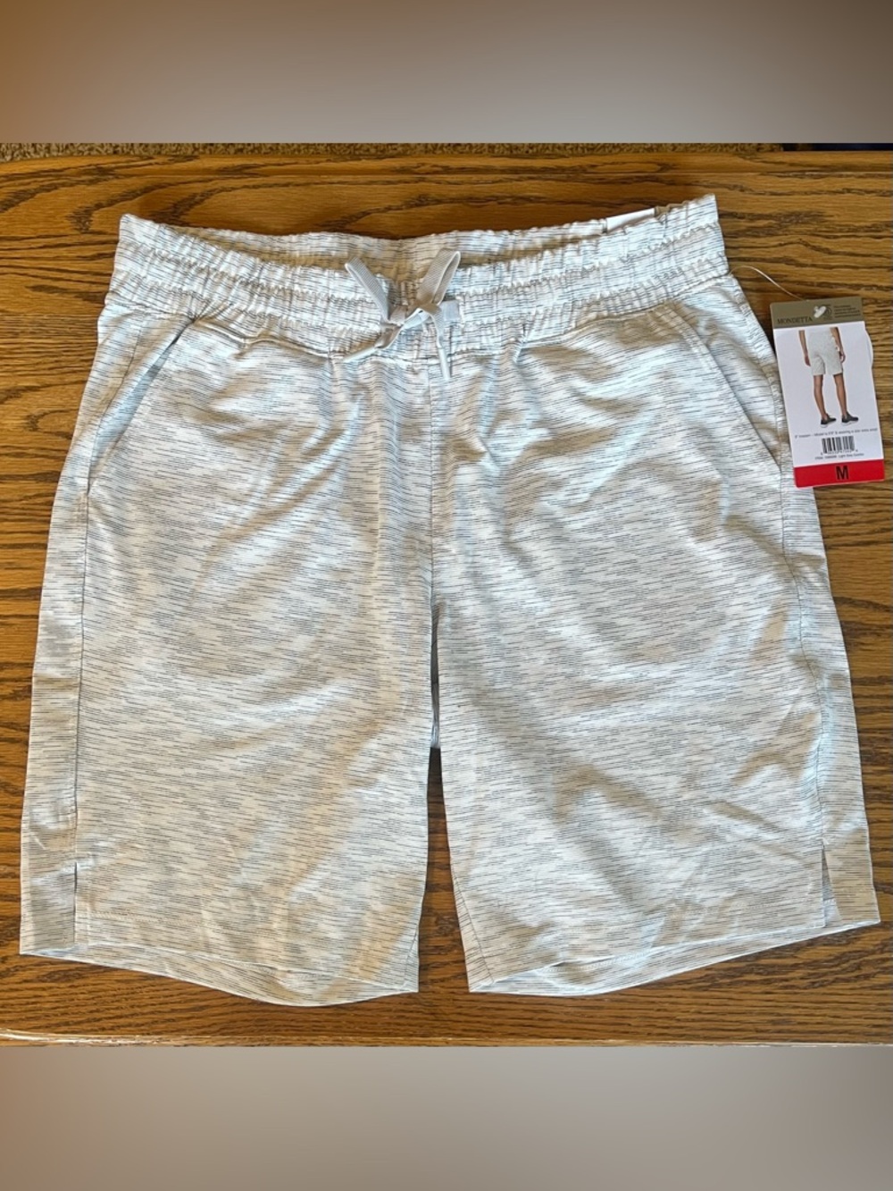 Mondetta Ladies Active Bermuda Short. Size medium. New with tags. - Picture 2 of 13